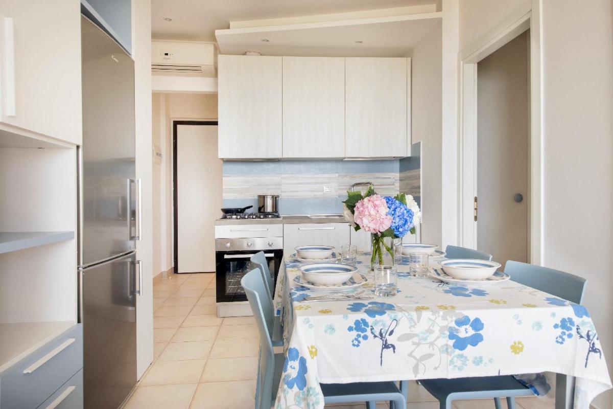Residence Brezza Di Mare ซัน เบเนเดตโต เดล ตรอนโต ภายนอก รูปภาพ