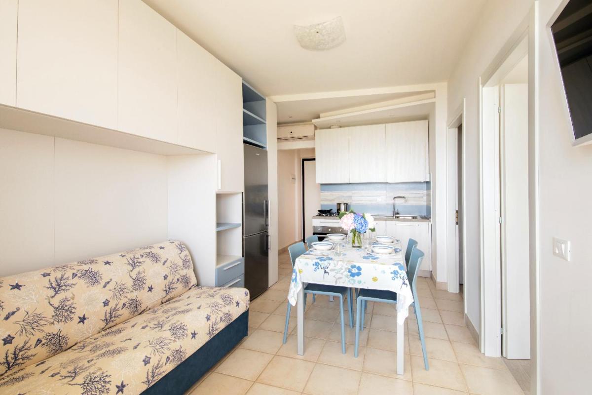 Residence Brezza Di Mare ซัน เบเนเดตโต เดล ตรอนโต ภายนอก รูปภาพ