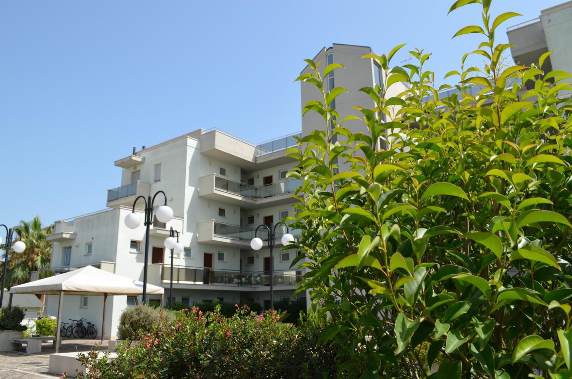 Residence Brezza Di Mare ซัน เบเนเดตโต เดล ตรอนโต ภายนอก รูปภาพ